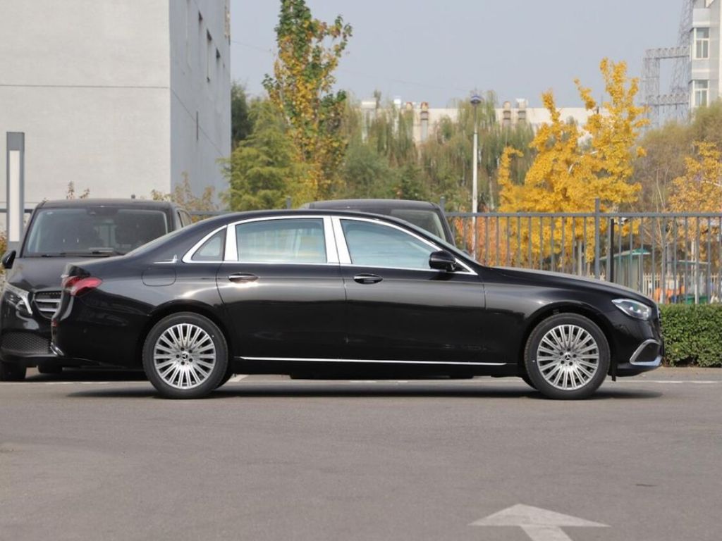 奔馳E級2022款 E 300 L 時尚型