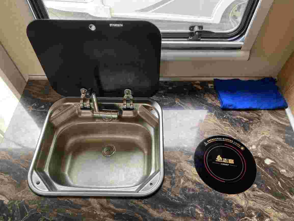 亞特依維柯C型 手動擋 6座