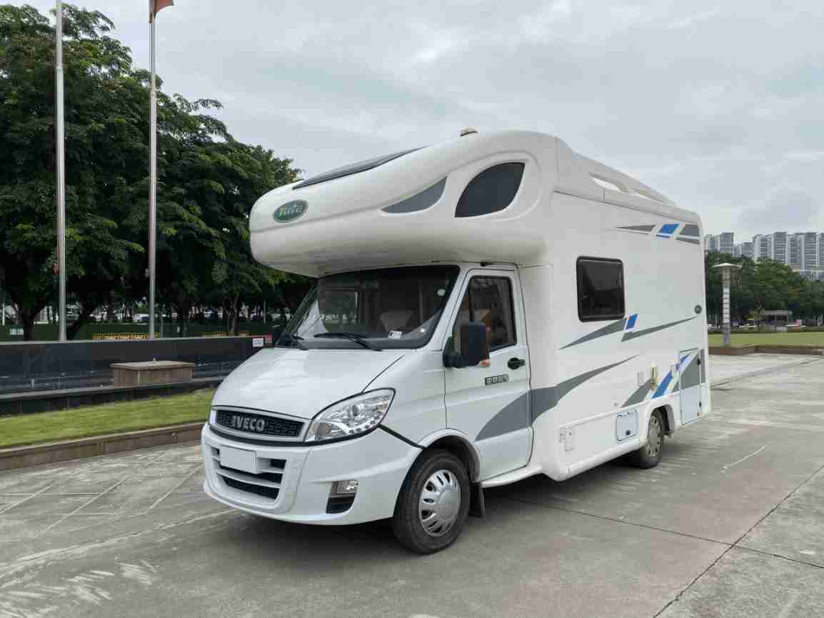 亞特依維柯C型 手動擋 6座